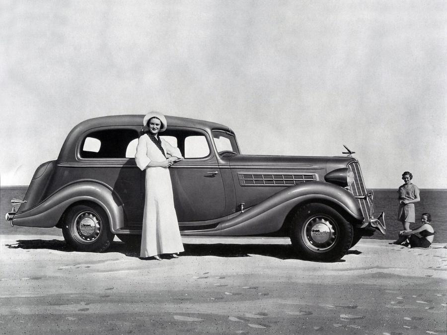  Hudson Special Eight Touring Brougham (Series HT) 1935 года  (фото 1 из 1)